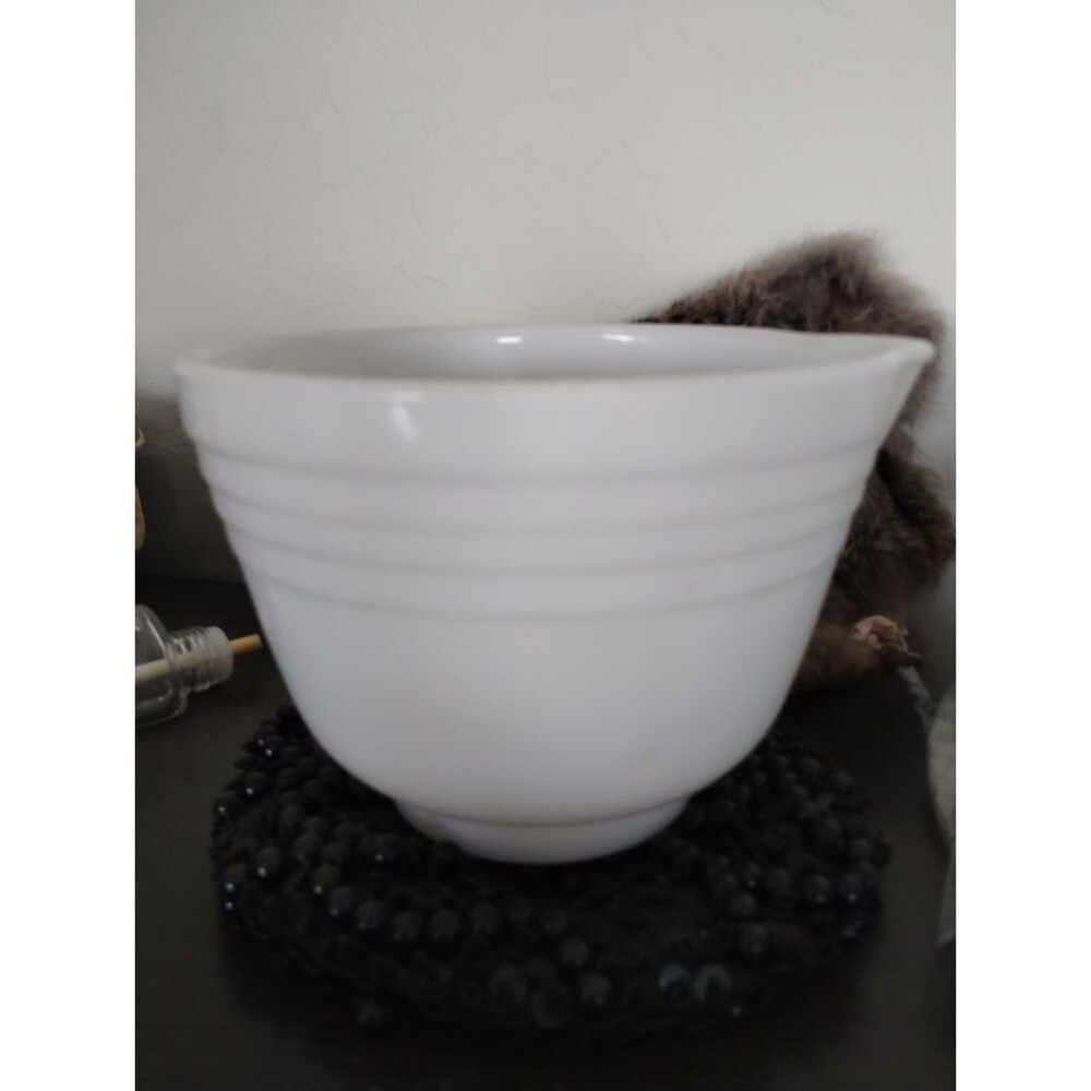 Pyrex White Milk Glass Banded Mixing Bowl with Spout Hamilton Beach Made in USA